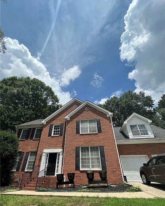 1st image of 657 Laurel Wood Dr SW