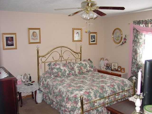 1st image of 1202 Carriage Dr
