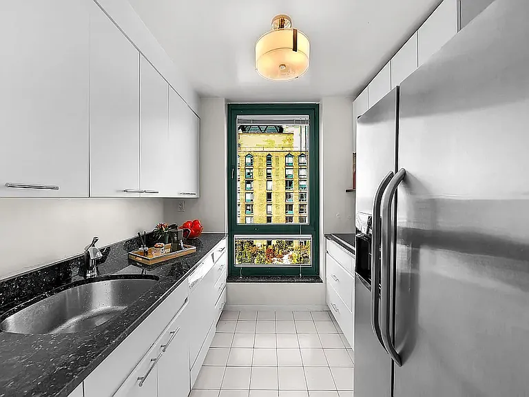 1 Irving Pl #G26D — Photo 15