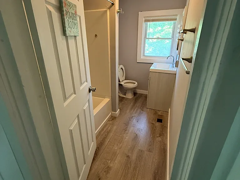 26 Mineola St — Photo 10