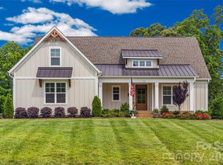 172 Triple Ponds Ct, Clover, SC 29710