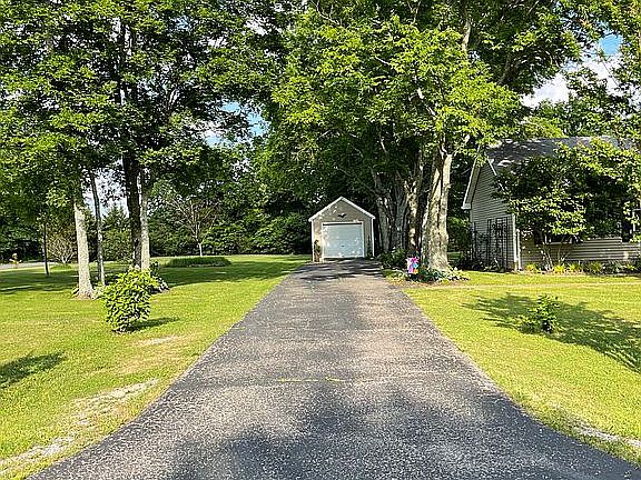5th image of 150 Barley Dr