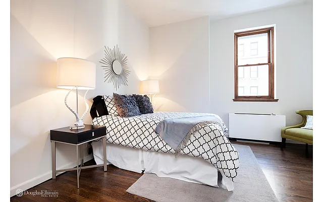 Rented by Douglas Elliman | media 16