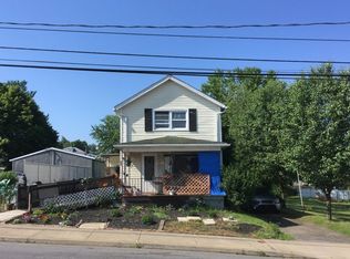 662 Sanderson St, Throop, PA 18512