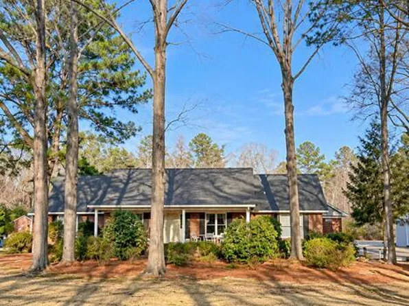 448 Huntingridge Road, Greenville, NC 27834