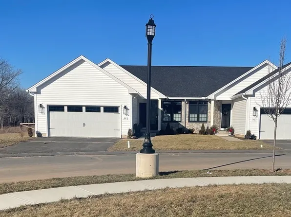 108 Villa Dr #36, Feeding Hills, MA 01030