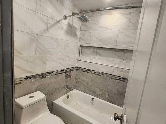 5th image of 52 Perry Hill Rd #4A