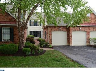 15 Fenwyck Cir, Phoenixville, PA 19460