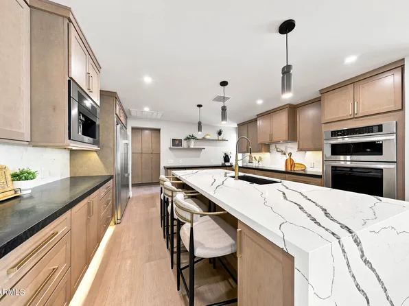 1955 E GREENWAY Road, Phoenix, AZ 85022