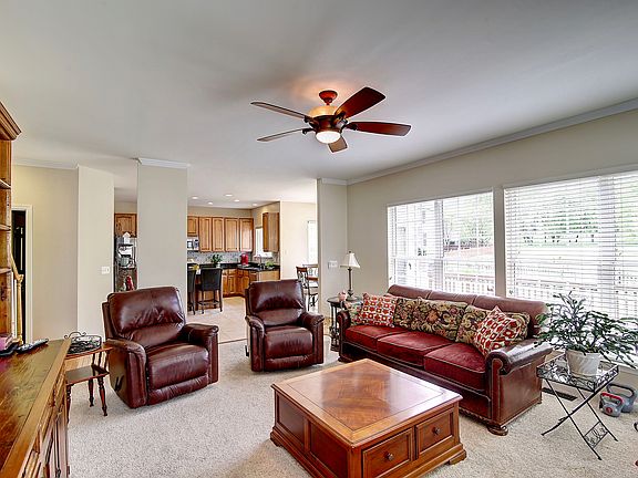 5th image of 20943 Huntland Ct