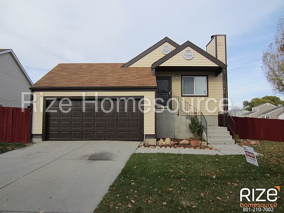 3rd image of 1796 W Cornwall Pl