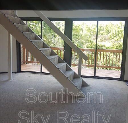 3rd image of 2095 Penguin Ave