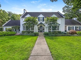 305 Hillcrest Ave, Hinsdale, IL 60521