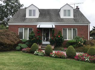 30 5th Ave FLOOR 2, Westbury, NY 11590
