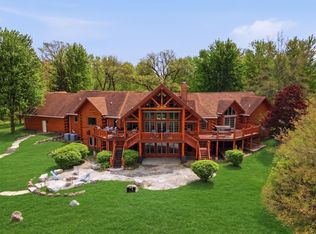 851 S 95th St, West Des Moines, IA 50266