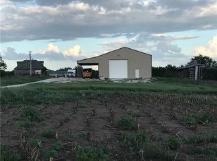 3371 Georgia Rd, Pomona, KS 66076