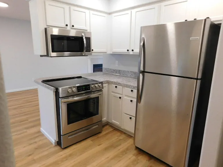 5351 Landon St SE — Photo 3