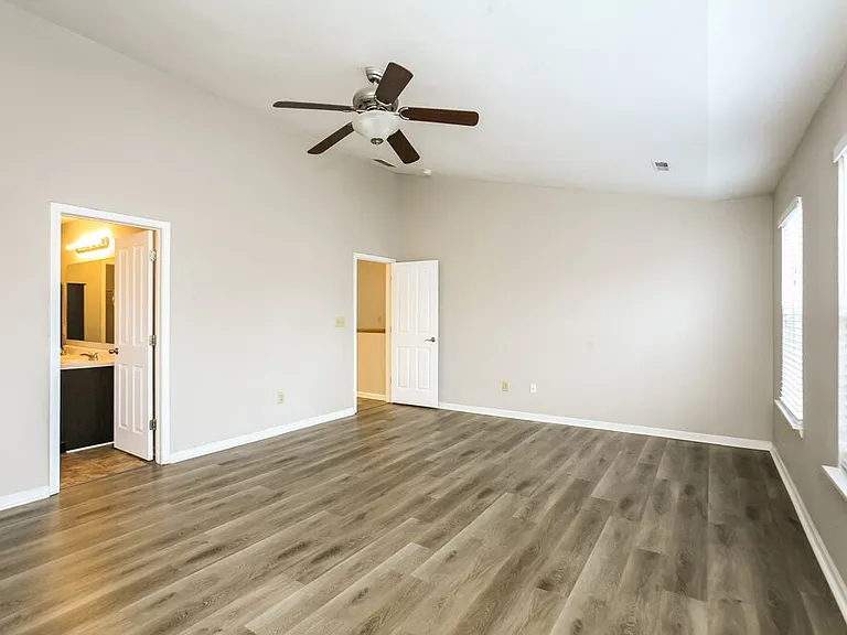 18864 Prairie Crossing Dr — Photo 8