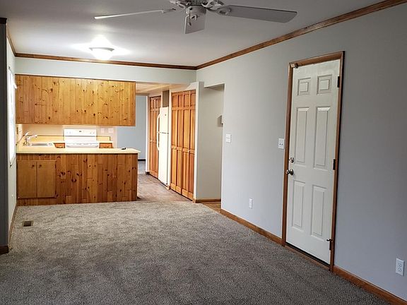 3rd image of 4600 Cutlass Dr