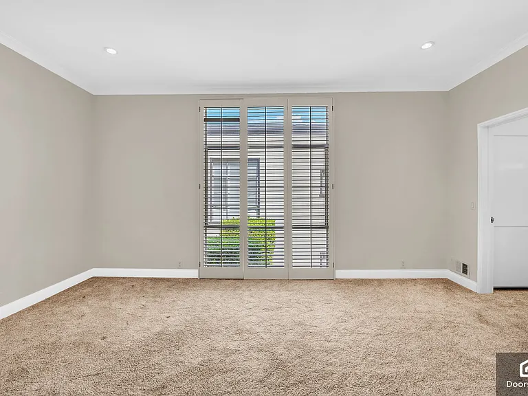 535 S Orange Grove Blvd #12 — Photo 14
