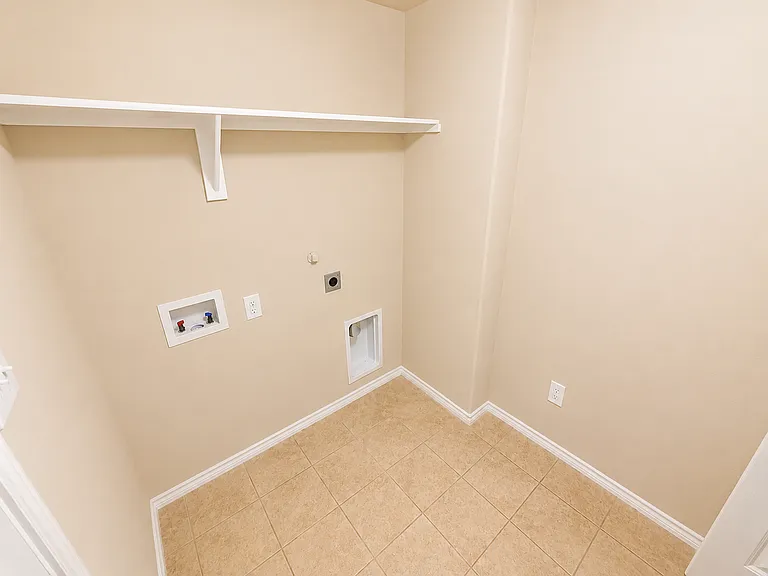 259 Meadowlands Dr — Photo 10