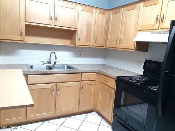 3rd image of 23853 David Dr Unit 207