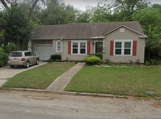 212 Elm St, Seguin, TX 78155