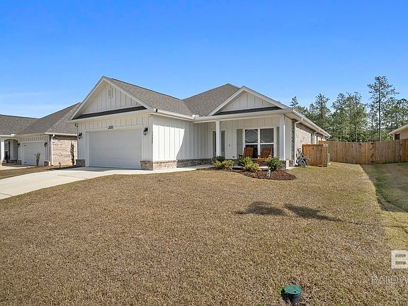 2nd image of 13887 Antler Hill Rd