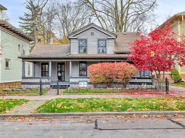 403 Dennis St, Adrian, MI 49221