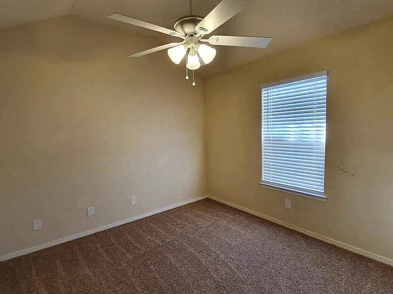 7224 Lady Hawk Ct — Photo 11