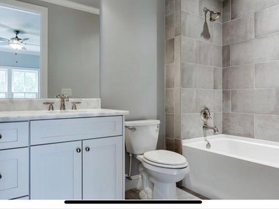 2nd full bath Upstairs 