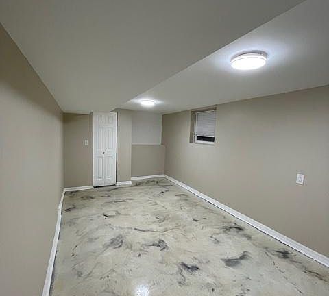 4th image of 2032 N Kostner Ave Unit G