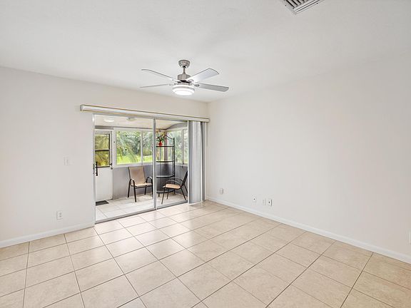 5th image of 2770 Ashley Dr E APT H