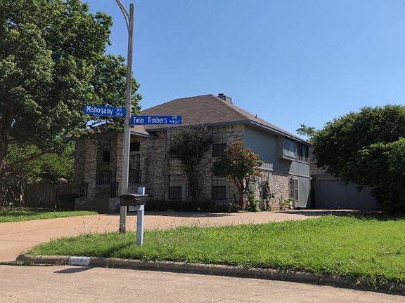 3rd image of 5501 Twin Timbers Dr