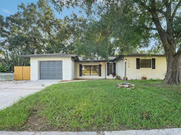 138 Valley Cir, Brandon, FL 33510