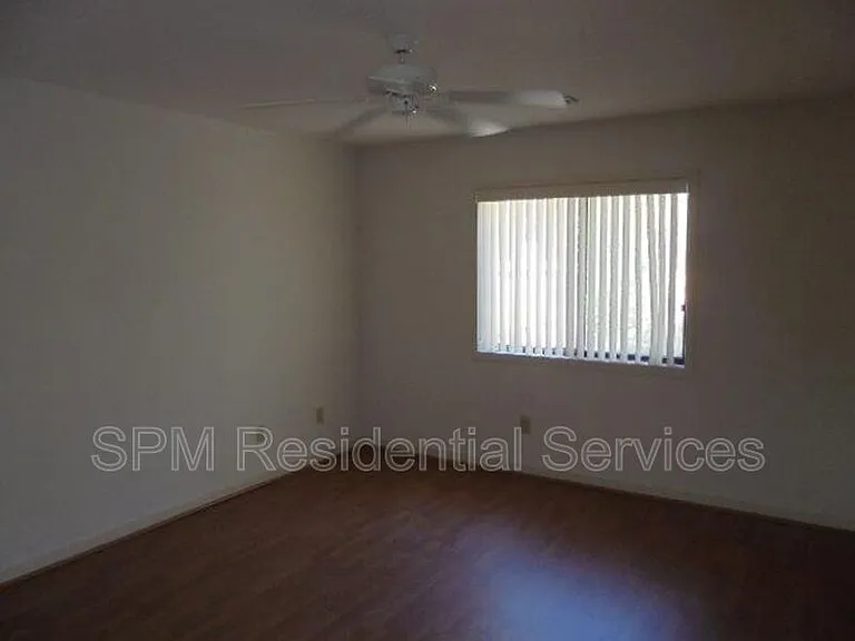 5938 Chester St — Photo 15