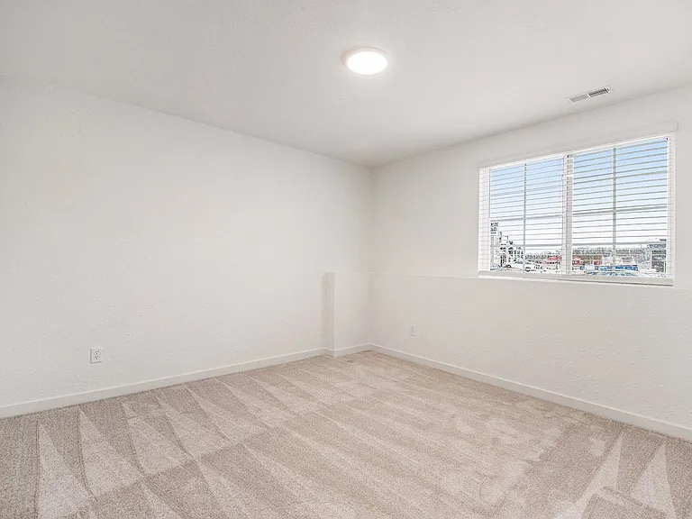 7320 Sessile Cir — Photo 14