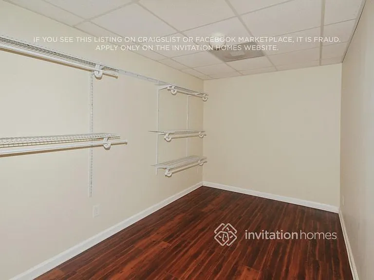 1507 Locomotive Dr NE — Photo 9