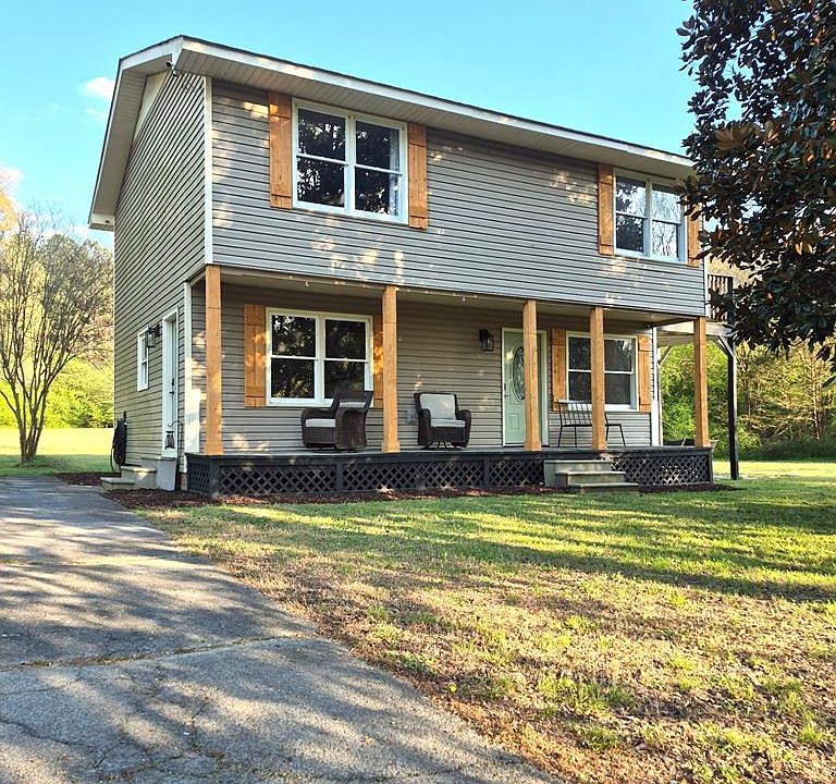 1st image of 812 Wrights Hollow Rd SE