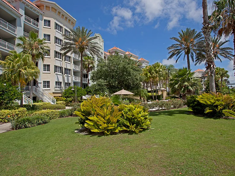 102 Yacht Harbor Dr #468 — Photo 47