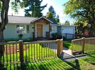20421 8th Ave S, Des Moines, WA 98198