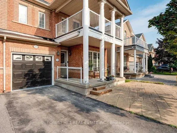 121 Timberwolf Cres, Vaughan, ON L4H 2W1