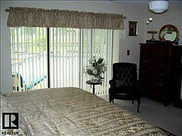 4th image of 3146 Edgemoor Dr