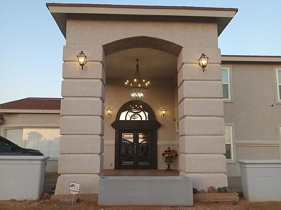 3rd image of 5466 Desert Willow Dr