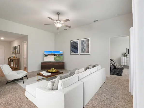 8305 Smokey Creek Pass, Fort Worth, TX 76179