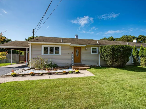 750 Mccord Street #B, Westhampton Beach, NY 11978