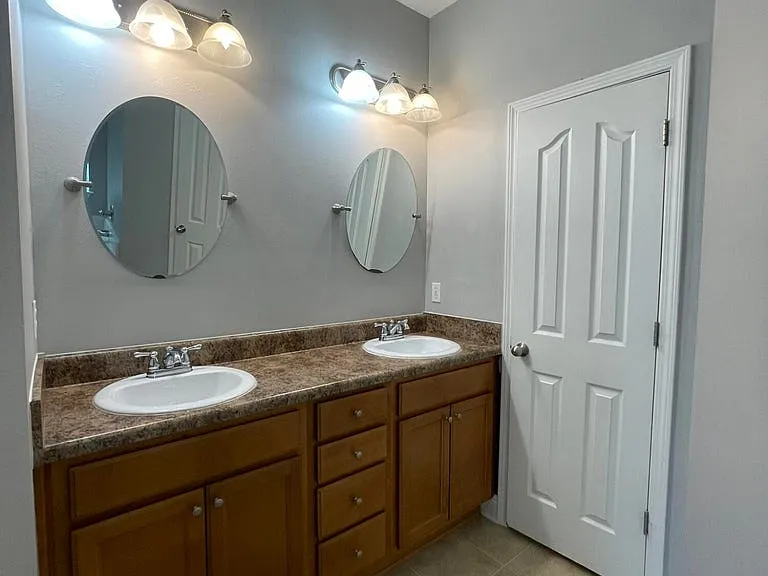 148 Crab Apple Ave — Photo 9