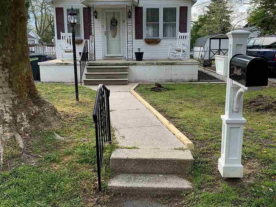 1st image of 11 Park Ave