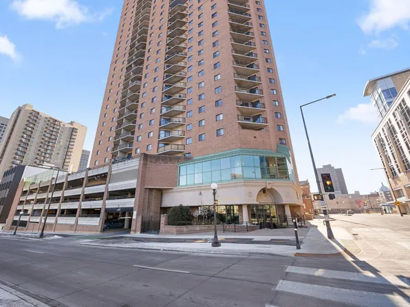 78 10th St E Unit 1502, Saint Paul, MN 55101