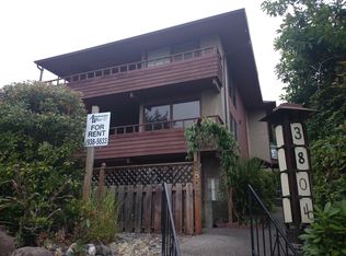 3804 Beach Dr SW, Seattle, WA 98116
